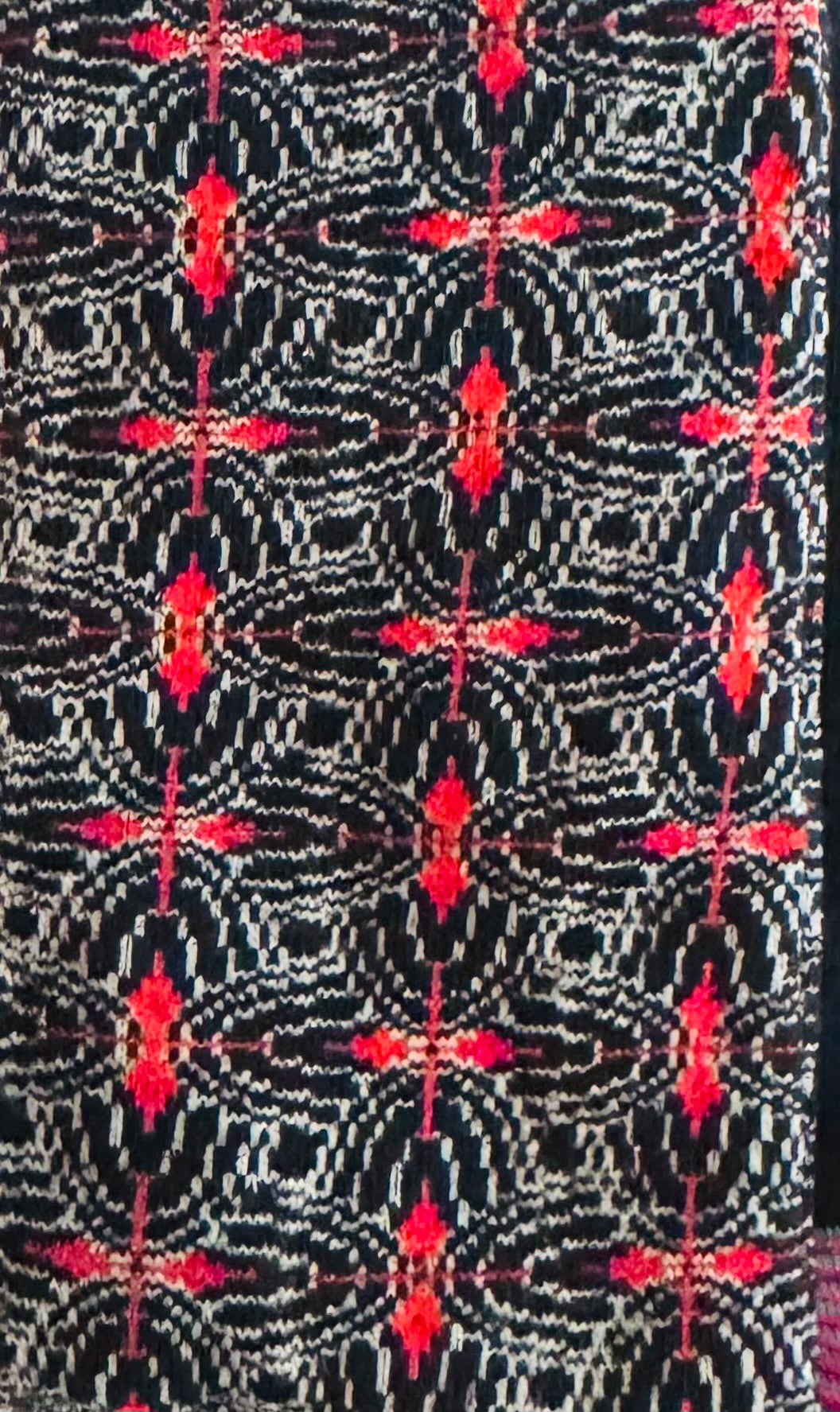 Robert Graham-Red/Black